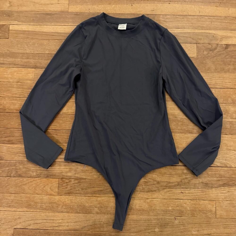 No Boundaries Dark Gray Long Sleeve Bodysuit - Large
b79